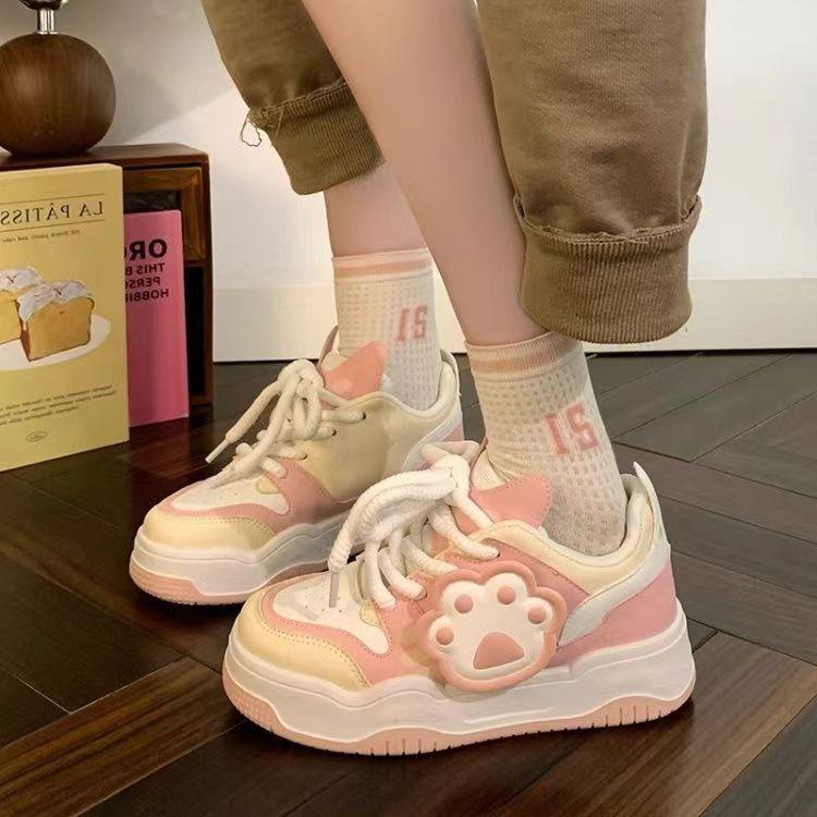 Niedliche Katzenpfoten-Brot-Schuhe Damen 2025 Frühling und Herbst neue Mode Sport vielseitig dicke Grundplatten-Schuhe lässige weiße Schuhe