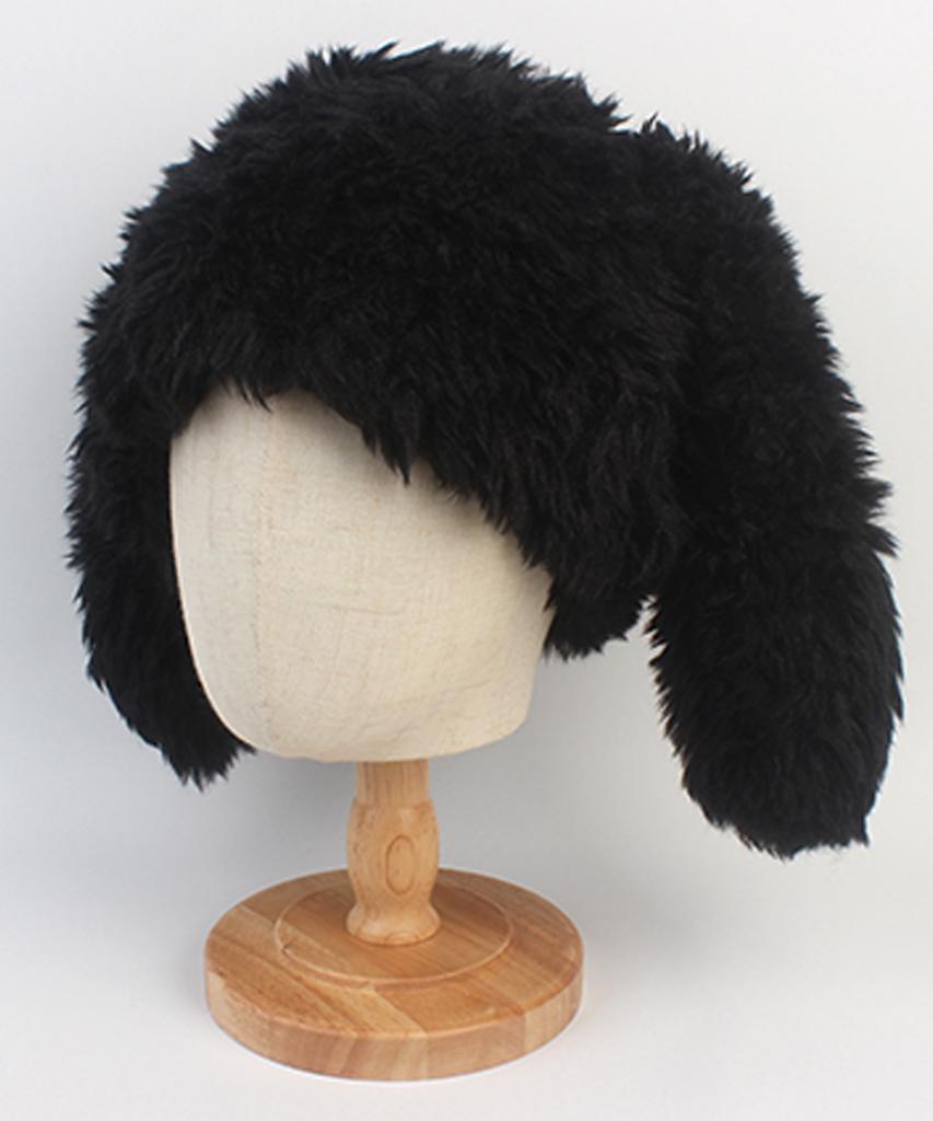 Yunibeosyeolkemiseuteuli Rabbit Black Fur Beanie Rabbit Beanie