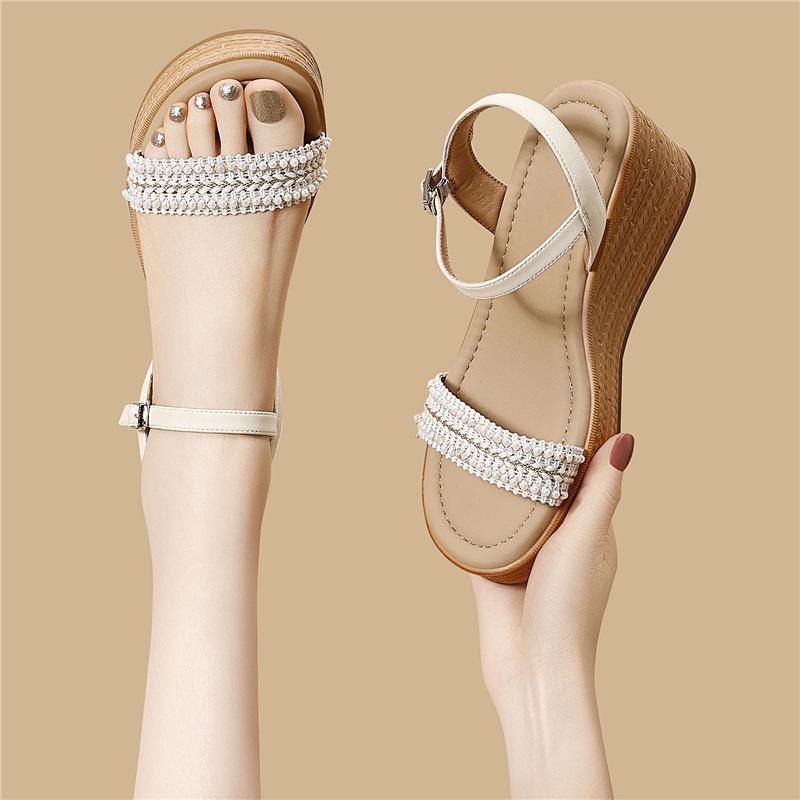 Dew finger square buckle beach shoes fashionable and durable simple high-end elegant sandals wedge heel small height increase single shoes