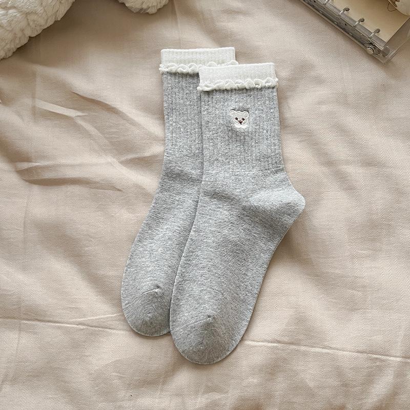 Female Spring and Autumn Cartoon Bear Embroidery Cute Bubble Mouth Boneless Lace In The Tube Pile Socks