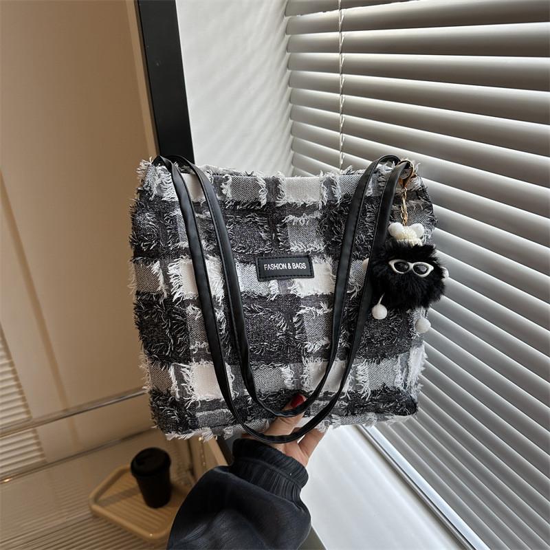 Casual And Elegant Tote Bag For Women 2023 Autumn Winter New Fashion Street Style Shoulder Bag