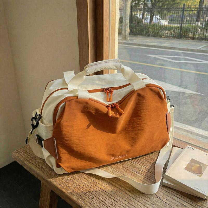 Compact Travel Duffel Bag with Adjustable Shoulder Strap Multiple Pockets Lightweight Weekender Bag