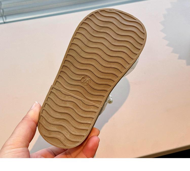 Girls' Leather Butterfly Lace Soft Sole Shoes - Spring/Autumn 2026 Fashion Dance Style