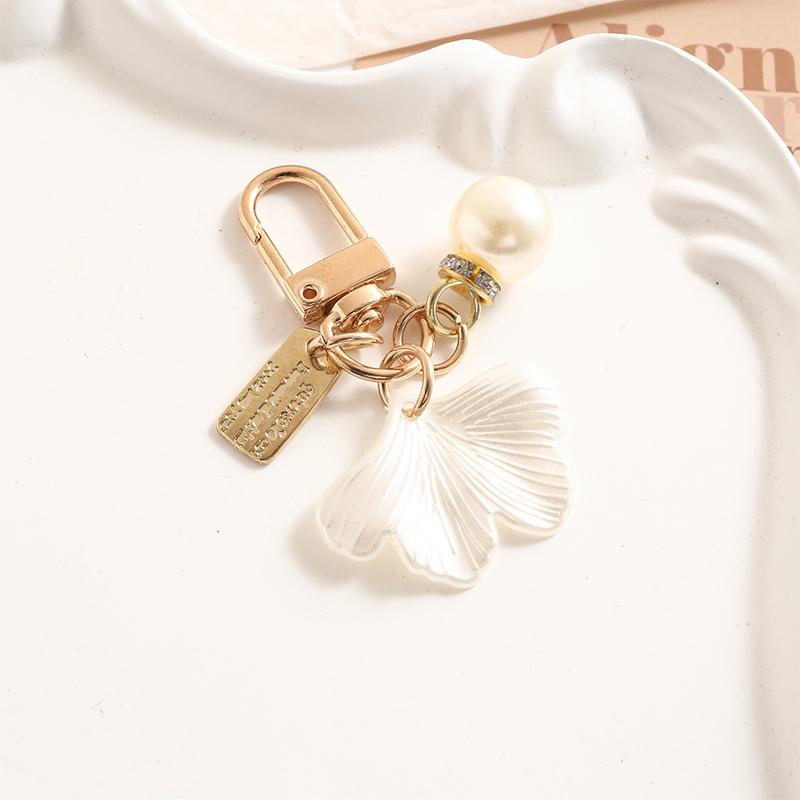 1 Elegant Tassel Gift Keychain Cute Keychain Vintage Bow Luxurious Pearl