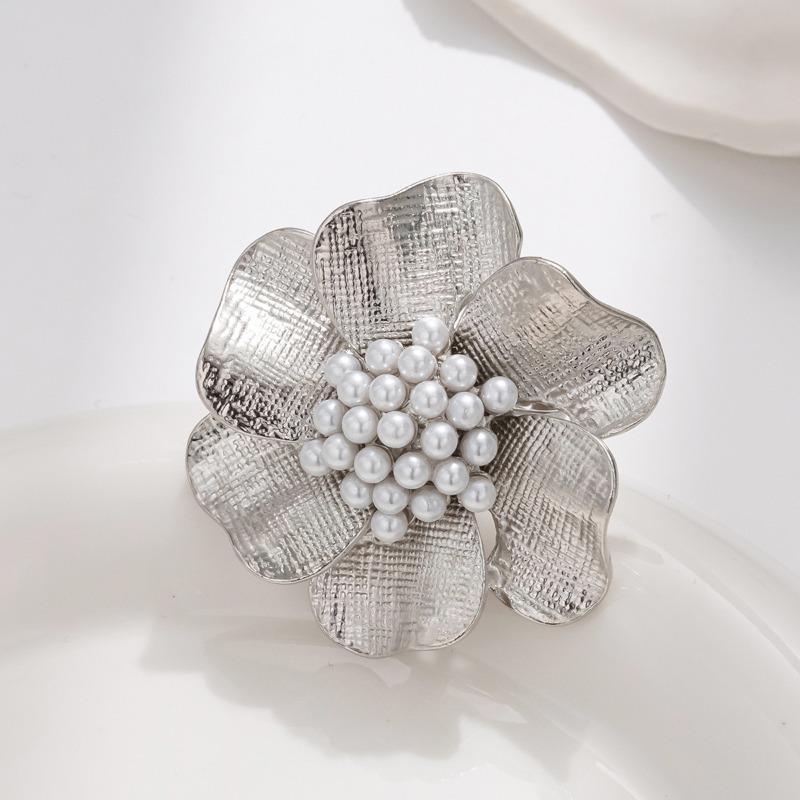 Flower ring retro exaggerated pearl jewelry women's high sense baroque irregular opening jewelry