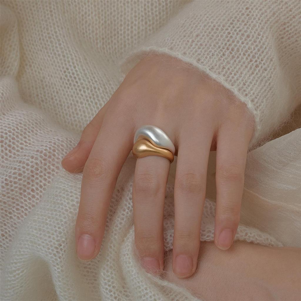 Elegant Ins-Style Matte Irregular Adjustable Ring for Women - Fashionable, Versatile, and Trendy Index Finger Jewelry.