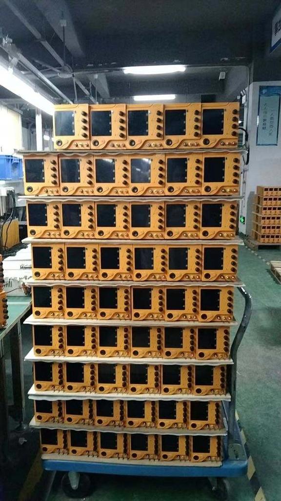 Rosfix Zasilacz Laboratoryjny AmpRush RARES-3205 32V 5A – Regulowane Napięcie I Prąd | Wysoka Precyzja | System Zabezpieczeń ROSFIX PROTECT