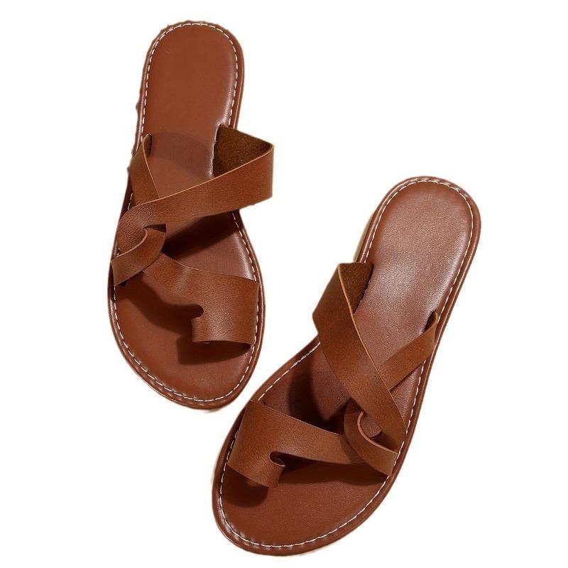 Damen Außenhandel Übergröße Europäischer und amerikanischer Stil Neue coole Hausschuhe Sommer Casual Oberbekleidung Zehenbedeckung Wort mit flachen Sohlenhausschuhen
