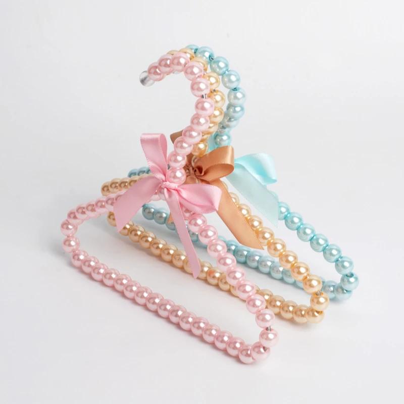 5pcs Baby Clothes Hanger Pearl Bow Rack Dog Hanger Plastic Pearl Bead Clothes Hangers Pet Cat Clothing Kid Hangers Organizer