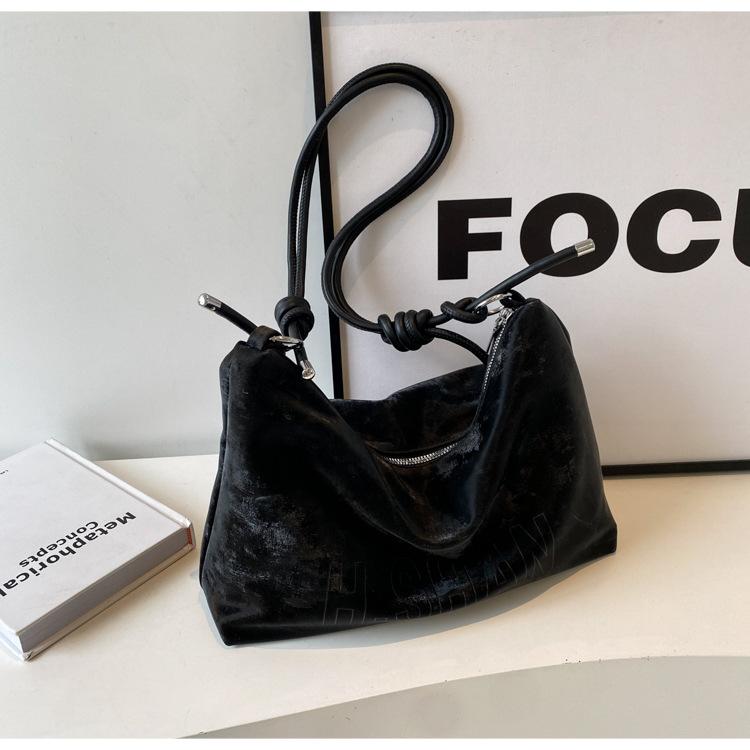 Trendy Pink Large-capacity Messenger Bag Women's 2025 New Spring Fashion Popular Tote Bag Casual Bucket Bag