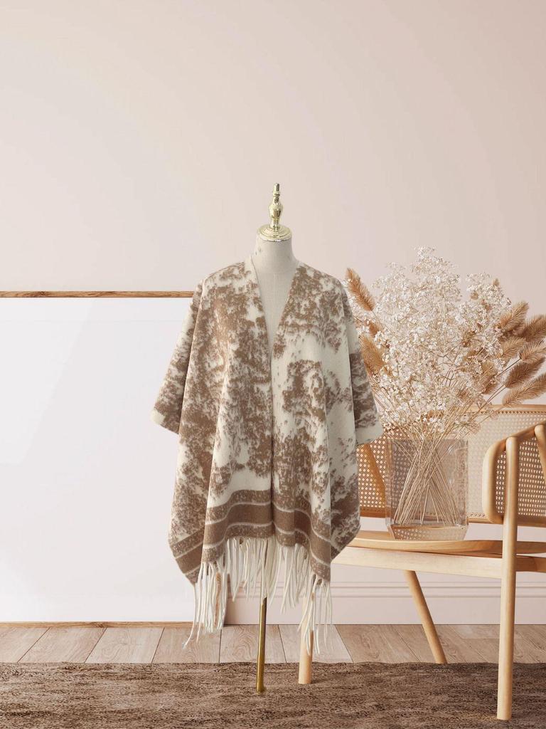 Elegant Ethnic Ink Painting Cape Shawl with Tassels - Versatile Travel Scarf Cloak