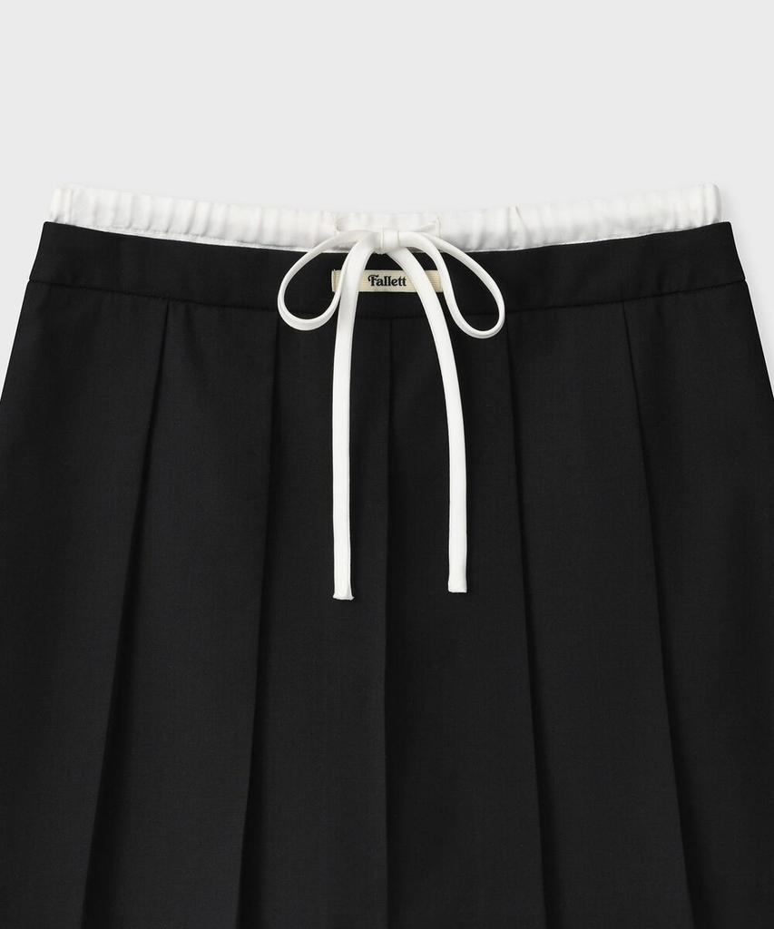 Pallet Pleated Skirt Shorts Black