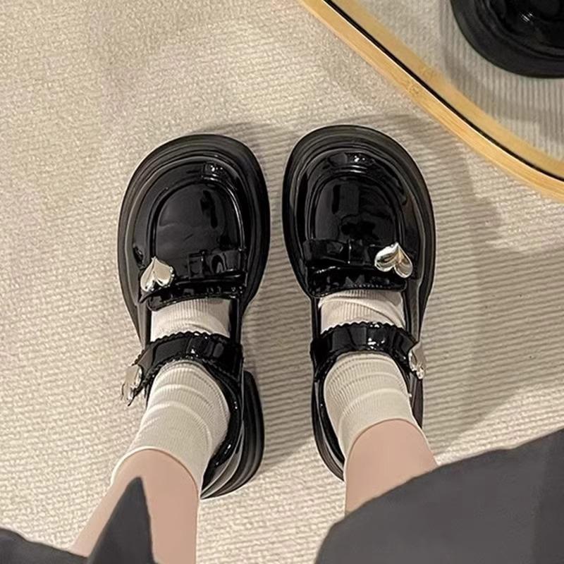 Girls' small leather shoes 2025 spring and autumn new middle-aged and older children's soft-soled black princess shoes, little girl children's pe