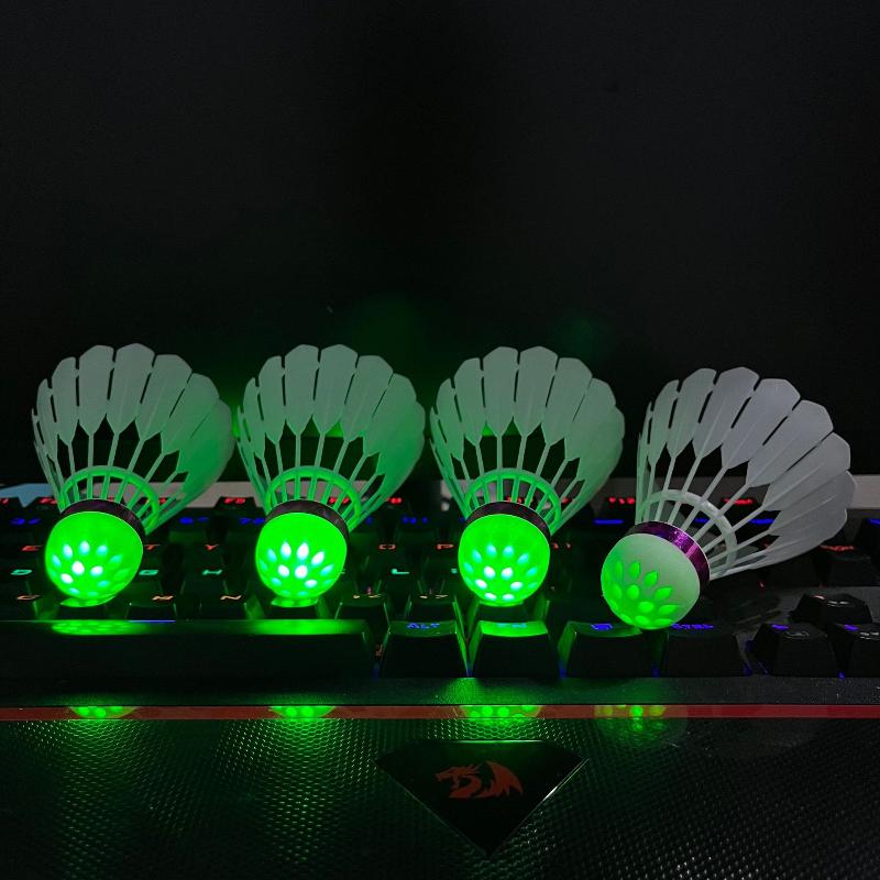 Leuchtender Winddichter Leuchtender Badmintonball, Super Langlebig und Unzerbrechlich, Outdoor Fluoreszierender Heller Nylonball mit Licht