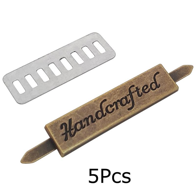 

5 шт. Бирки для рукоделия, шитья, одежды, обуви, металлические, для DIY, с гравировкой букв, для шляп, сумок, этикетки для одежды, креативные аксессуары из сплава, 3 цвета 5PCS коричневый