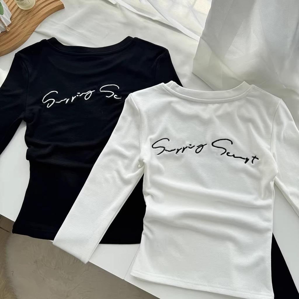 Korean Style Women's Spicy Girl Embroidered Thermal Fleece T-shirt - Autumn/Winter Round Neck, Long Sleeve, Regular Shoulder Base Layer Top