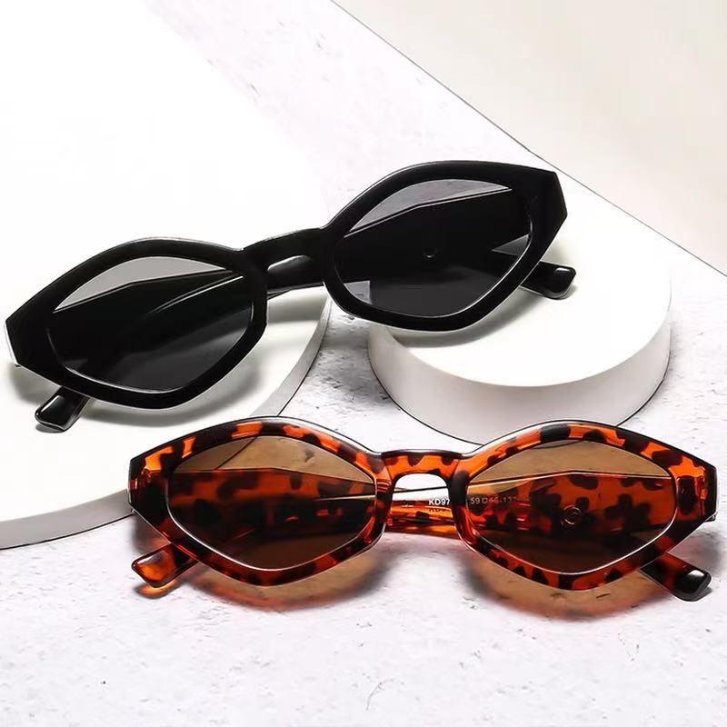 2026 Trendy Small Frame Polygonal Women Sunglasses Luxury Brand Design Sunglasses Men Outdoor Travel Shade Eyewear Female UV400