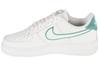 Nike Air Force 1 07 LV8, weiße Herren-Sneaker