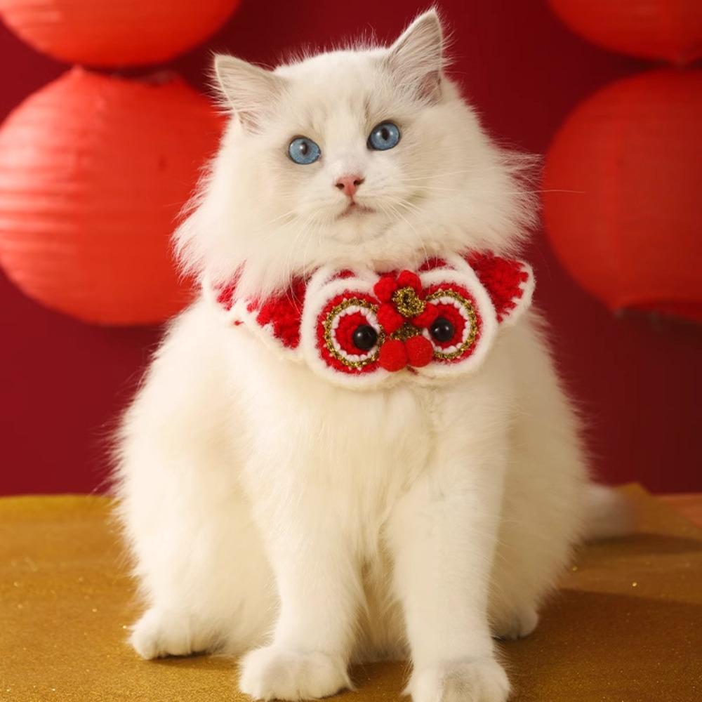 Entzückendes Neujahrs-Strick-Haustierhalsband im chinesischen Stil Rot Warm Katzenkrawatte Verstellbare Länge Katzenschal Party
