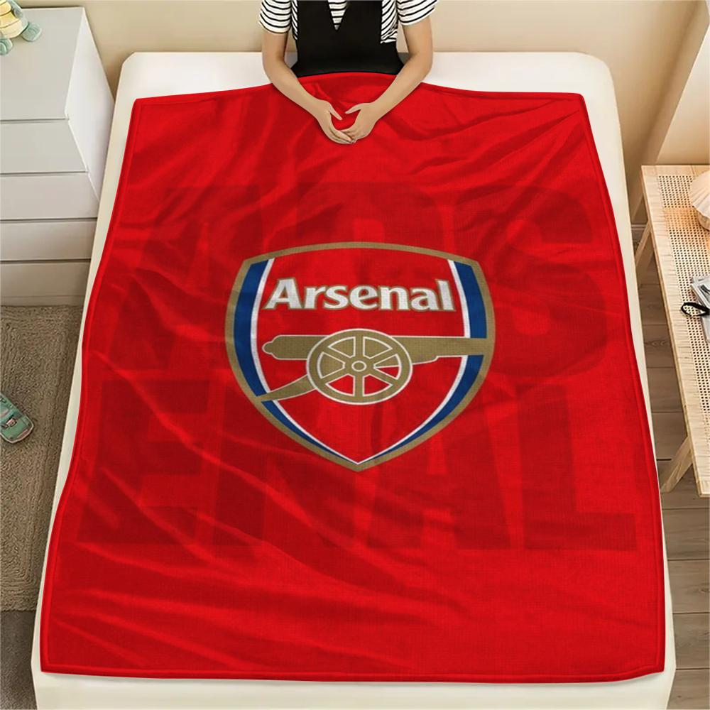 1Pc C Ronaldo Print Flannel Blanket, High quality Comfortable for All Seasons, Home Decor, Warmth and Comfort, Perfect for Christmas GiftS