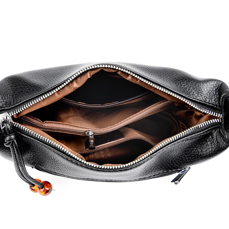 A Simple and Stylish Women's Shoulder Bag,A Fashionable Crossbody Bag, Suitable for Daily Use,Shopping, Commuting, and Multi Compartment Shoulder Bags