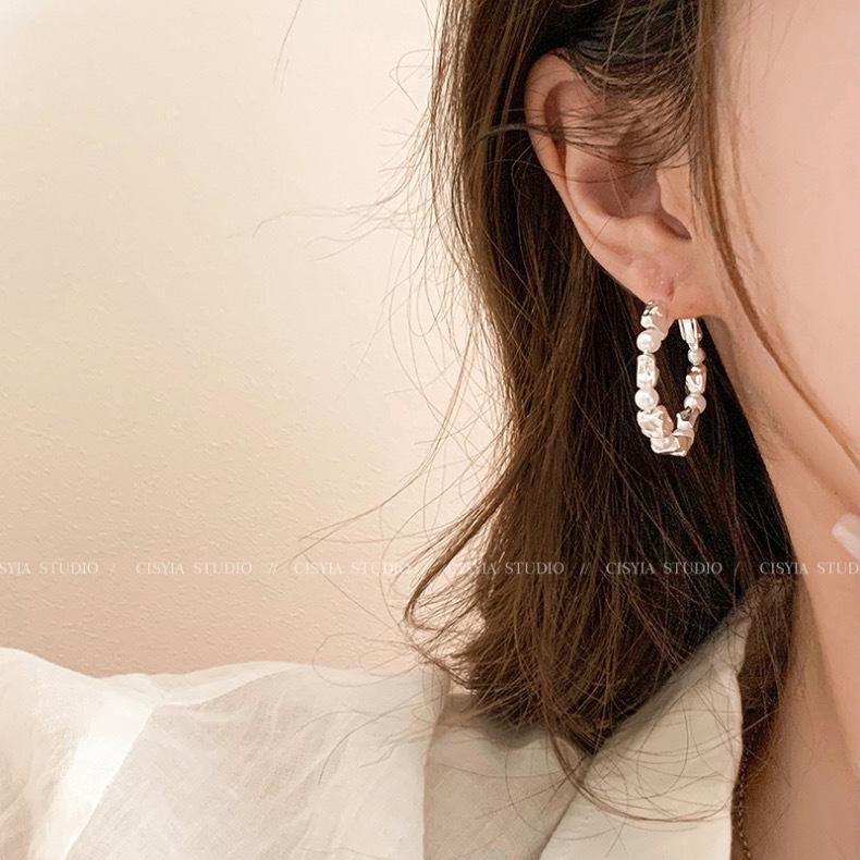 Silberne Creolen mit Perlen für Damen - Chic, vielseitiges großes Kreisdesign