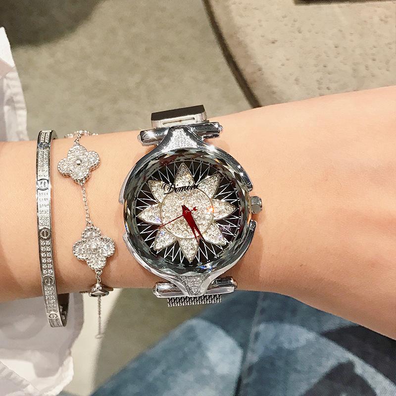 New Women's Watch Rhinestone Sunflower Women's Watch Mesh Chain Magnetic Buckle Strap Quartz Watch