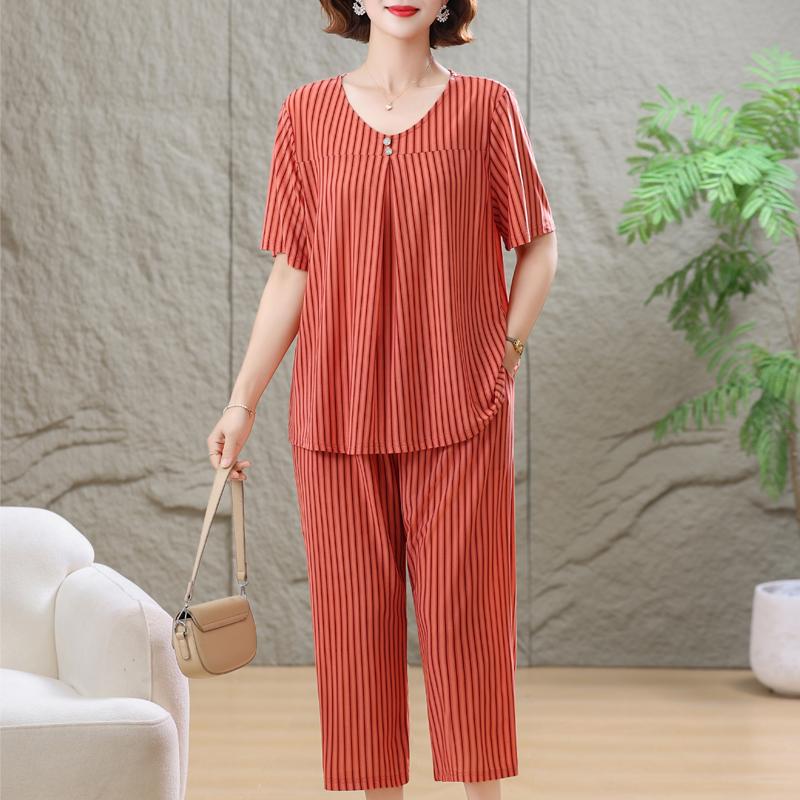 Completo estivo da donna taglie forti in 2 pezzi, set casual con top in seta ghiacciata e pantaloni capri (3XL-7XL)