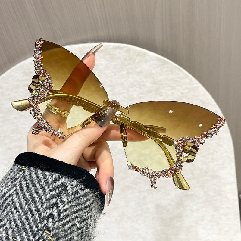 Luxury Diamond Butterfly Sunglasses Women Brand Y2k Vintage Rimless Oversized Sun Glasses Ladies Eyewear