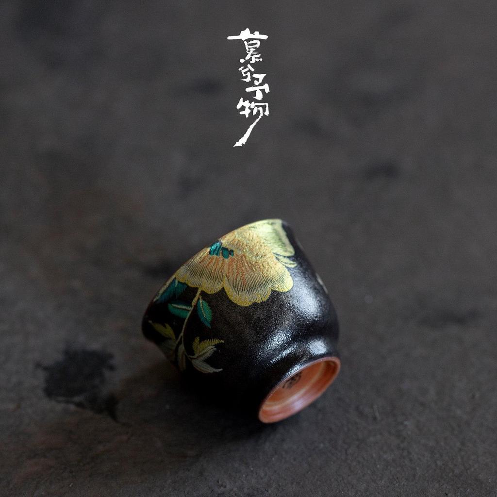 Mu Xi Hand-Painted Peony Ceramic Tea Cup: Exquisite Small-Capacity Tasting Cup