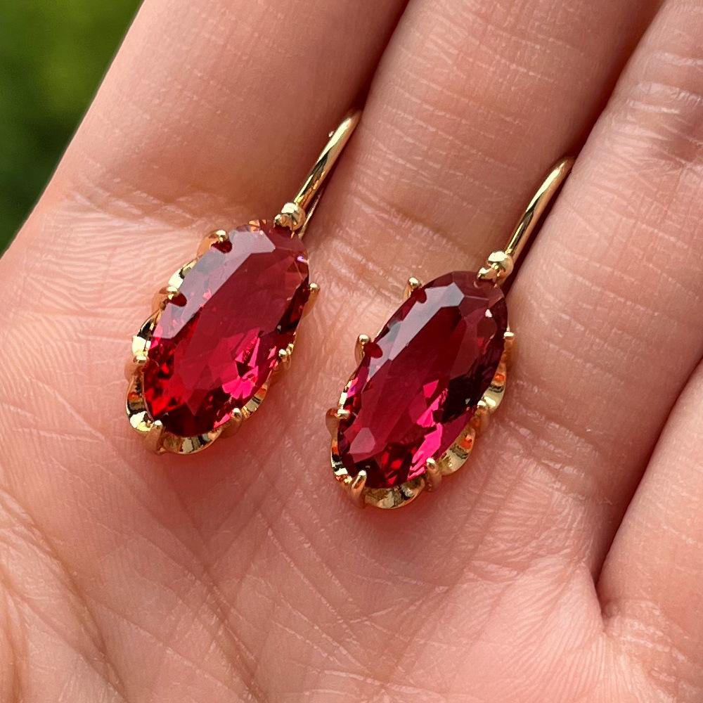 New European and American Luxury Fashion Gem-studded Large Gold Eight-claw Buckle Earrings Ear Hooks for Girlfriend As A Gift