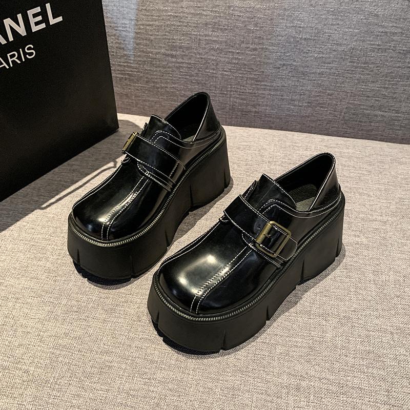 Fashion New Lolita Women Shoes Buckle Strap Heel Height 8CM Platform Shoes Woman Gothic Ankle Rock Boots Woman Patent Leather Shoes