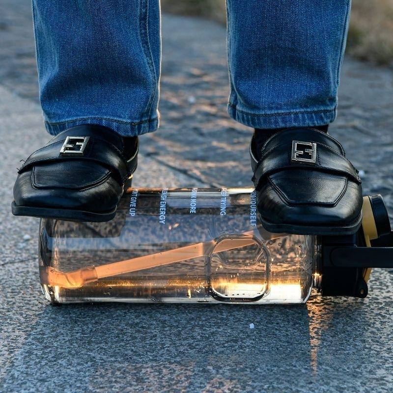 2L Large Capacity Sports Water Bottle with Straw Outdoor Plastic Portable Water Bottle for Fitness Camping Gym Sports Water Jugs