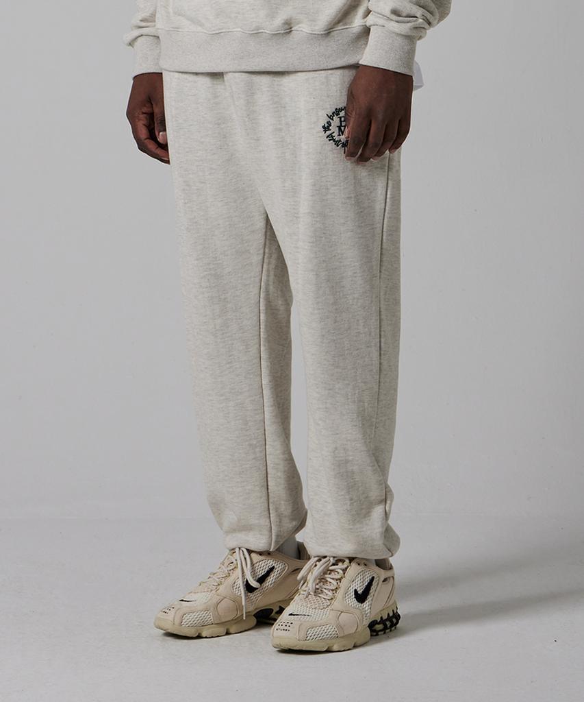 Beiseumeonteuakaibeu Bsmt Circle Logo Sweat Jogger Pants Oatmeal