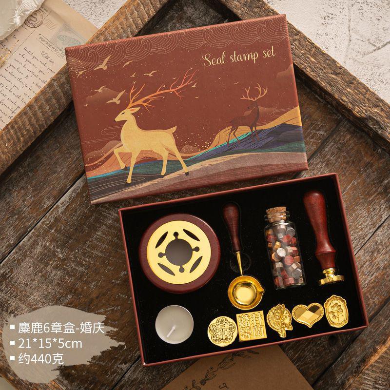 Wax Seal Stamp Kit Vintage Reindeer Gift Box Wax Furnace Seal Round Wax Set Wooden Handle Wax Seal Kit