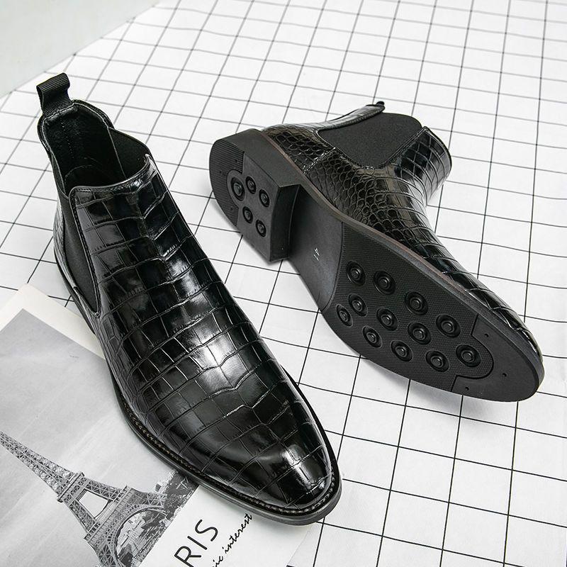 Men's Pointed Toe Chelsea Boots – Vintage Crocodile Pattern, Genuine Leather Slip-On Ankle Boots, Mid-Top British Style.