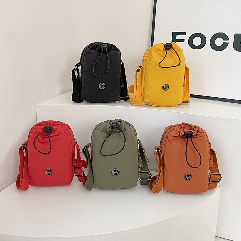 New Crossbody Bucket Bag - Compact, Stylish & Versatile for Commuting