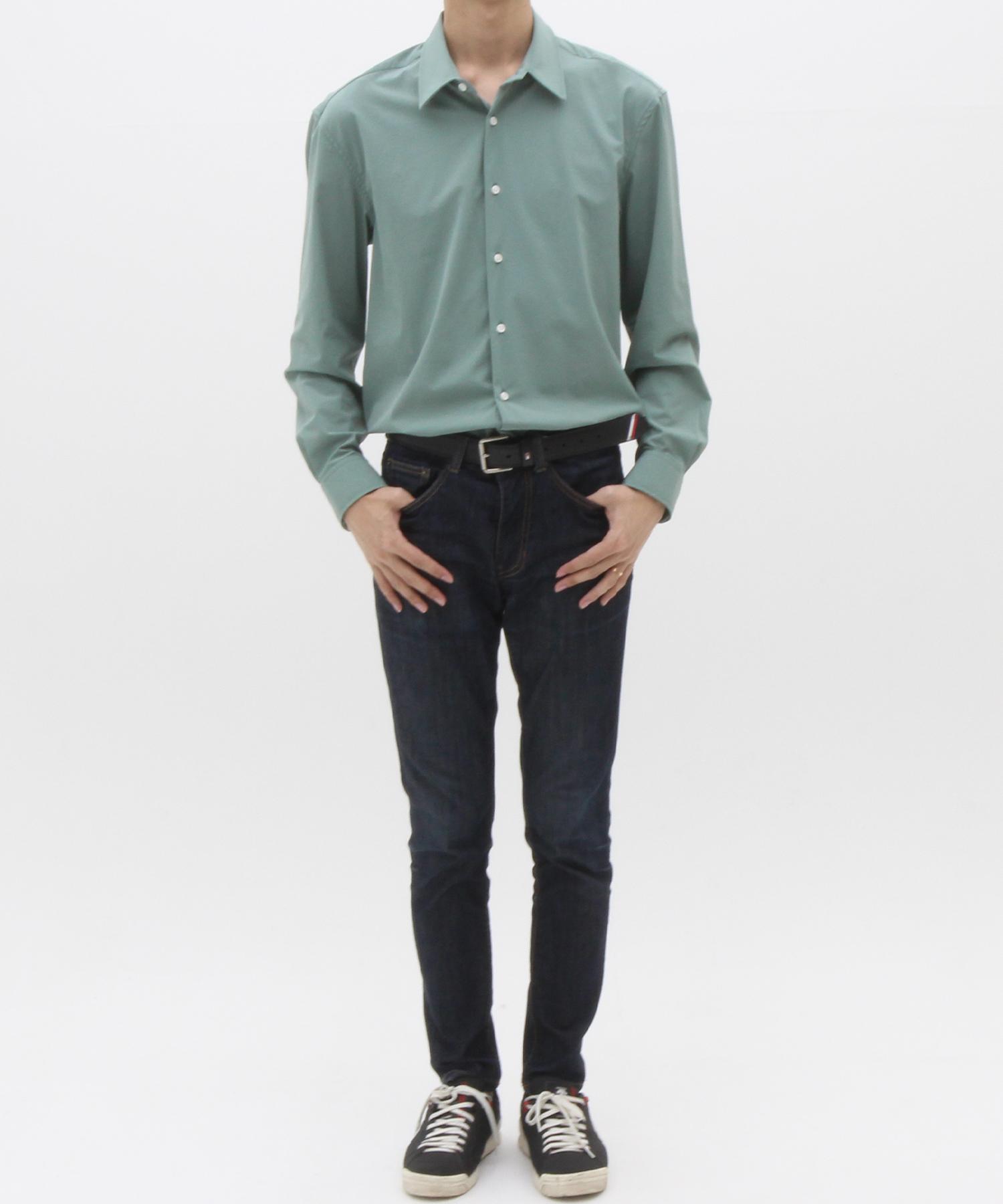 The Shirt Studio Deep Green Loose Fit Nylon Spandex Solid Shirt 100