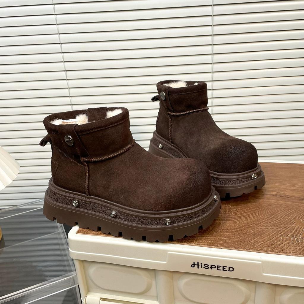 Non-slip Snow Boots for Women To Wear Outside Autumn and Winter New Fashionable and Comfortable Warm Plush Thick-soled Short Boots for Children