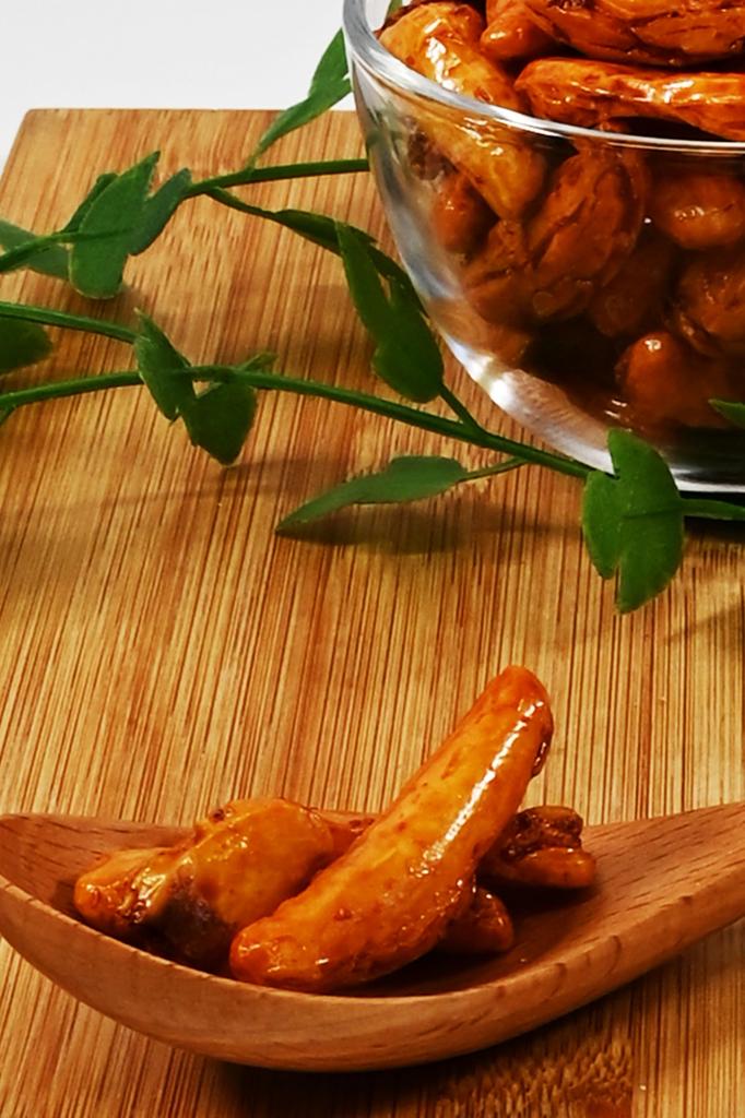 Kakinotane Kakinotane Large Capacity the crunchy texture of each delicious perfect for commercial a spicy snack to go with alcohol Domestically Grown