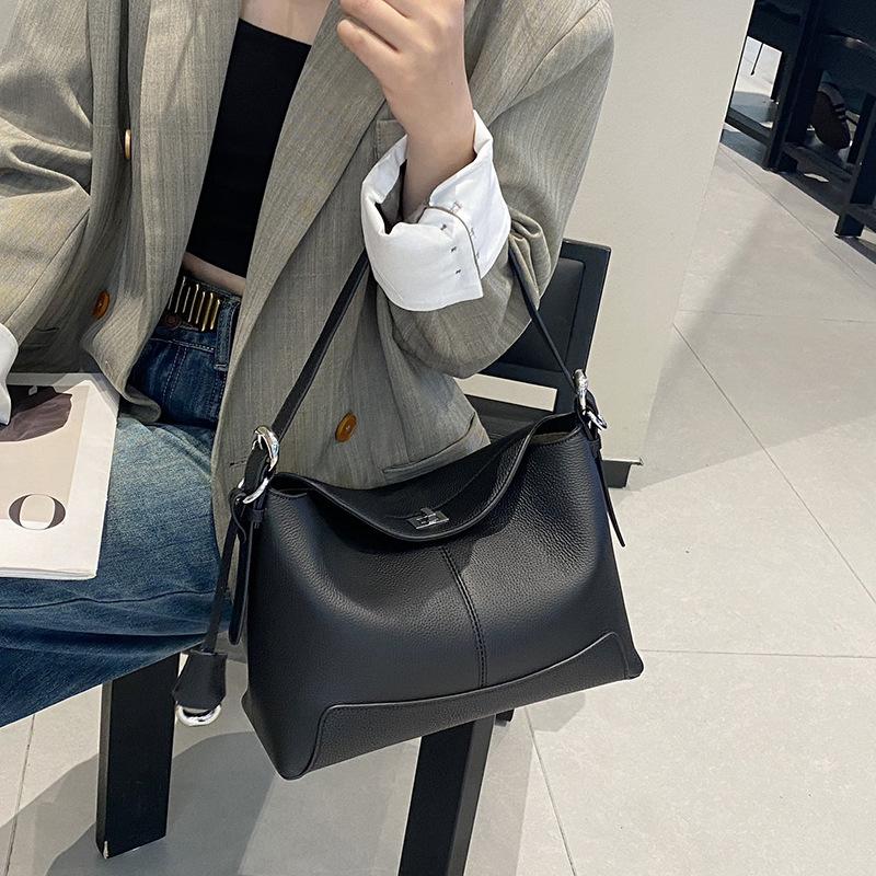 Retro Large-capacity Genuine Leather Crossbody Underarm Bag Fashionable Cowhide Single-shoulder Women's Bag