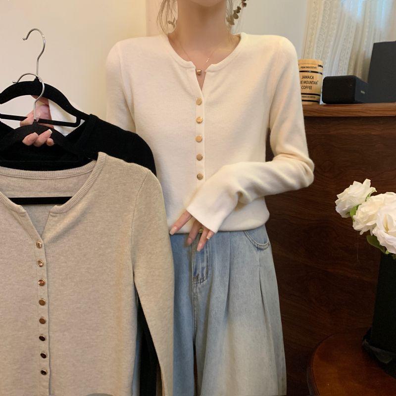 2026 Women's Long Sleeve V-neck Knit Cardigan Sweater with Pockets for Spring/Autumn