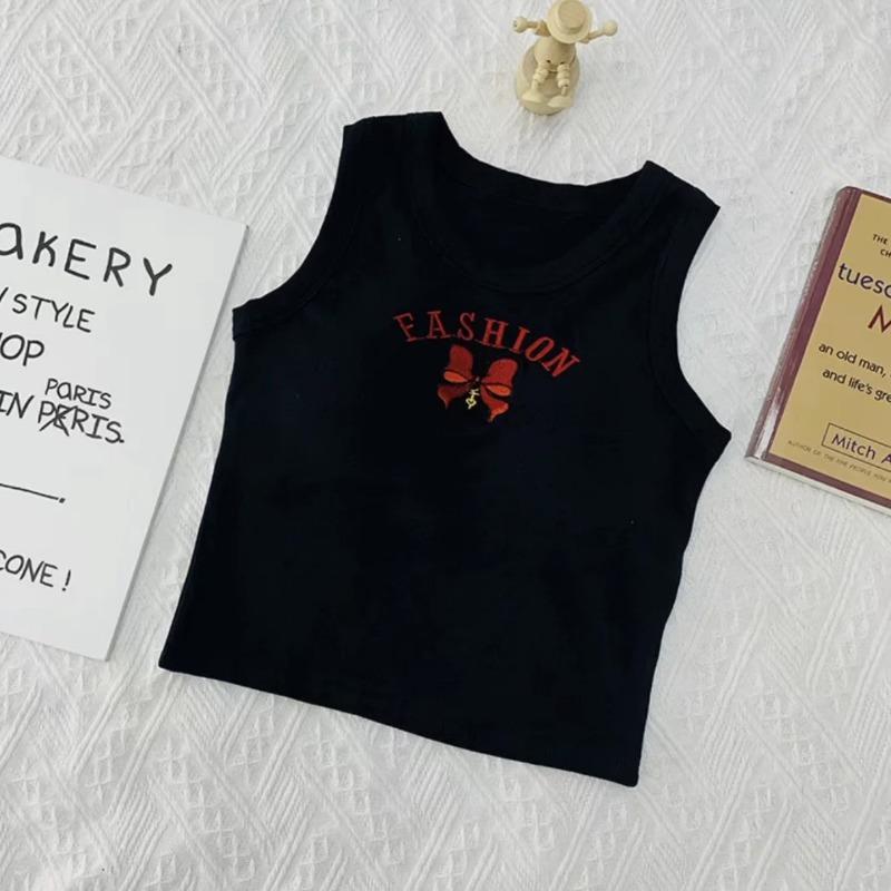 

Жилет средней длины с подтяжками и вышитым бантом, без рукавов, с эластичной наружной и внутренней основой One size