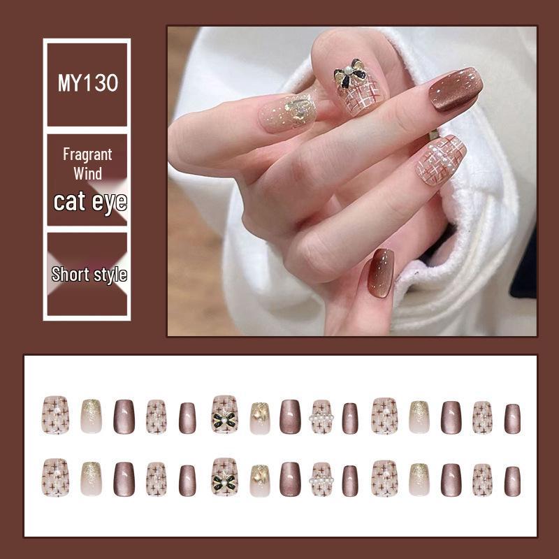 Chasing Light Cat's Eye Crystal Nails: Handmade, Detachable, Flash Diamond Design for Trendy, Stylish Looks.