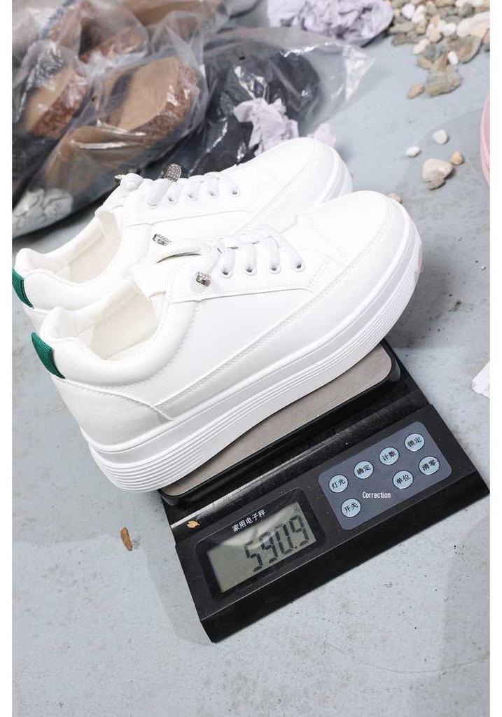 Women's Breathable White Sneakers - Korean Style, Versatile, Casual, Thick-Sole Sports Shoes for Spring and Summer.