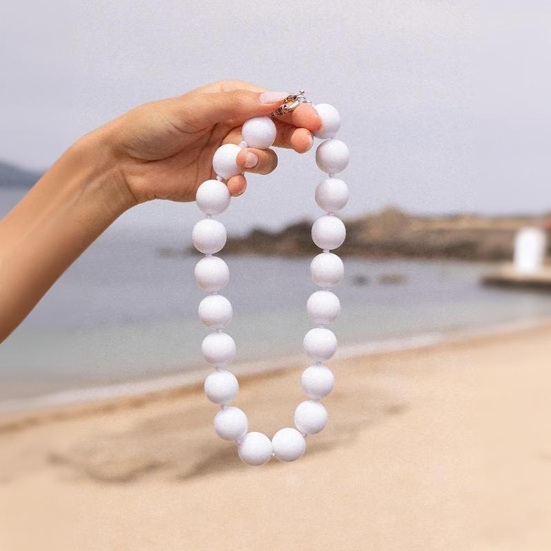 Retro Boho Round Bead Choker Colorful Plastic Beaded Handmade Knot Rope Necklace for Summer Beach Travel Wear