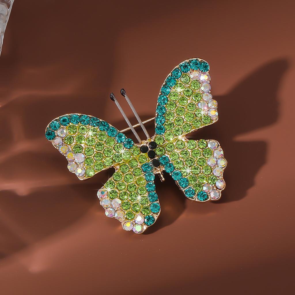 Cute butterfly brooch for women, sparkling and vibrant with forest style design, daily wear brooch accessories