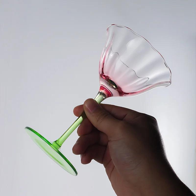 Light Luxury Retro Flower Home Wine Glasses Champagne Cup Set Crystal Goblet Glass Ribbed Pink Green Cocktail Glass Martini Cup