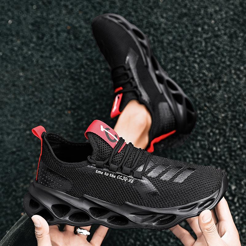 Spring and Autumn New Flying Weaving Sneakers Casual Shoes Running Shoes Breathable Shoes