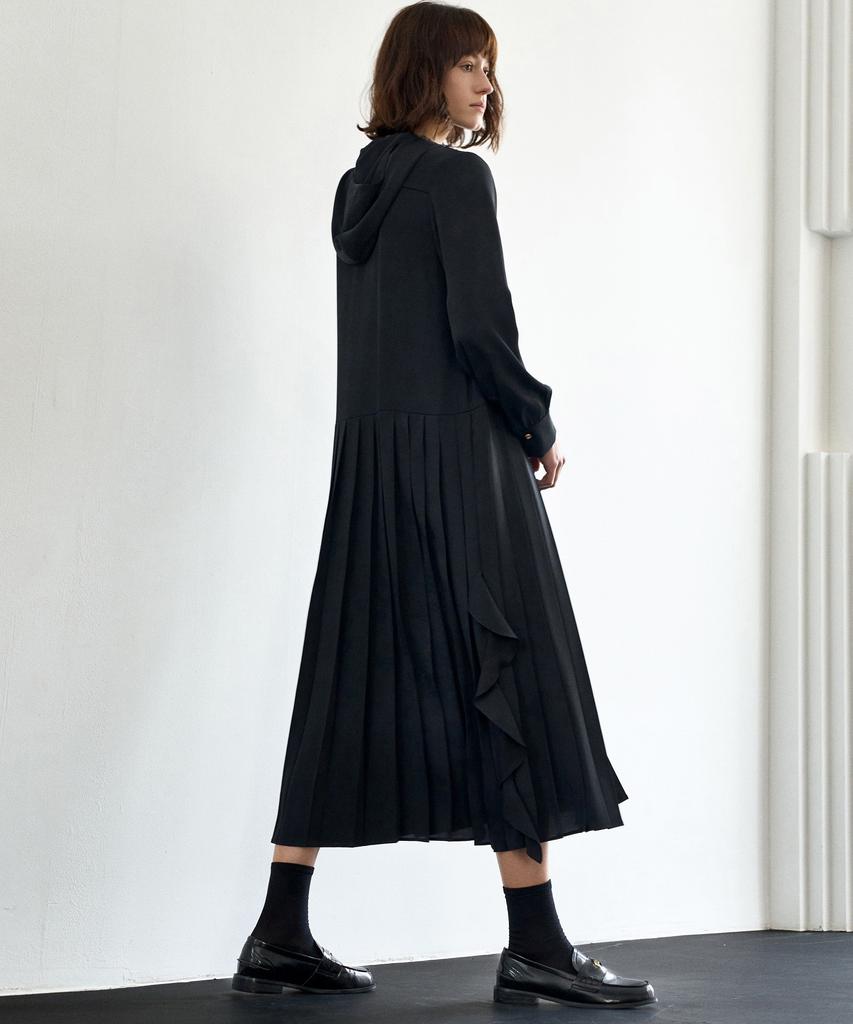 Mite Hood Pleats Dress_Bk